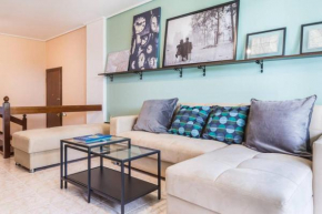 Sunny apartment with 2 bedrooms and Garden